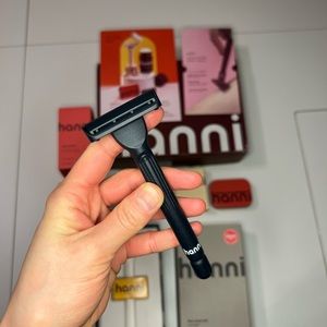 Hanni Weighted Razor - Midnight